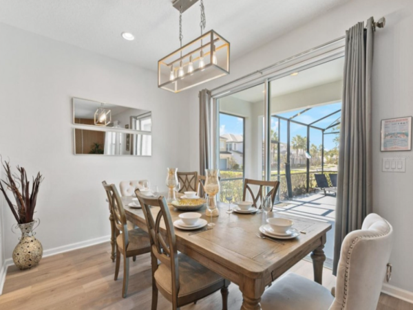 Luxury 8_bedroom Orlando Retreat - Perfect for Family Gatherings